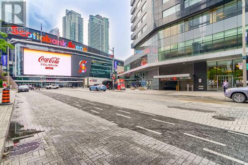 2304 - 65 Bremner Boulevard, Toronto, ON - Indoor Photo Showing Other Room