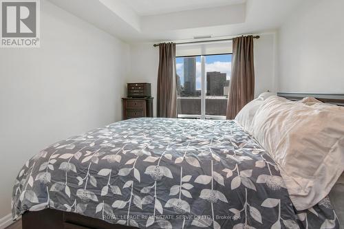 3108 - 300 Bloor Street E, Toronto, ON - Indoor Photo Showing Bedroom