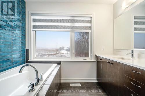 97 Canvasback Ridge, Ottawa, ON - Indoor Photo Showing Bathroom