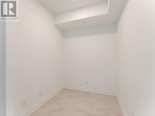 517 - 181 Sheppard Avenue E, Toronto, ON - Indoor Photo Showing Other Room