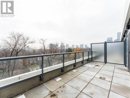 517 - 181 Sheppard Avenue E, Toronto, ON - Outdoor With Balcony With Exterior