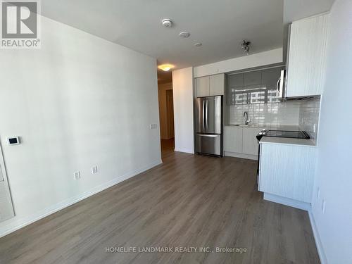 2005 - 25 Holly Street, Toronto, ON - Indoor Photo Showing Kitchen