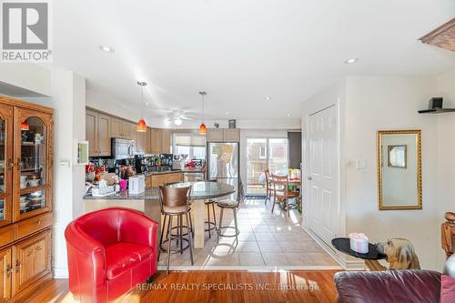 7 - 3062 Lake Shore Boulevard, Toronto, ON - Indoor