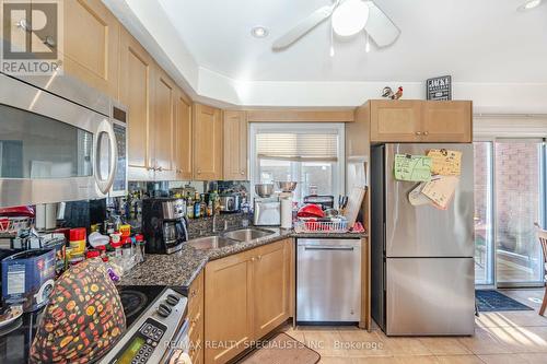 7 - 3062 Lake Shore Boulevard, Toronto, ON - Indoor Photo Showing Kitchen With Double Sink