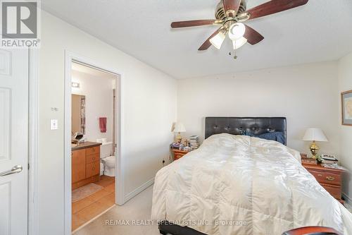 7 - 3062 Lake Shore Boulevard, Toronto, ON - Indoor Photo Showing Bedroom