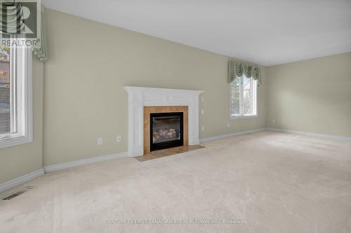 4 - 152 Albert Street, London, ON - Indoor Photo Showing Living Room With Fireplace