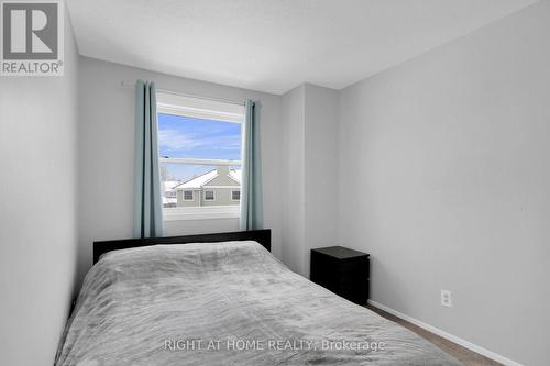 15 Bentbrook Crescent, Ottawa, ON - Indoor Photo Showing Bedroom