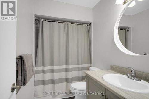 15 Bentbrook Crescent, Ottawa, ON - Indoor Photo Showing Bathroom