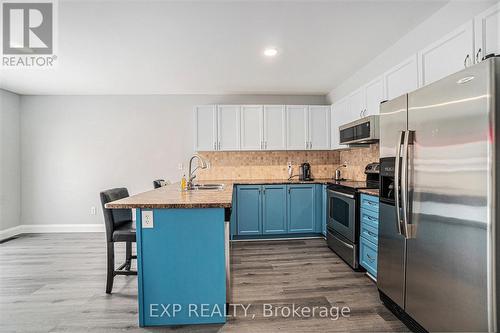 2651 Baynes Sound Way, Ottawa, ON - Indoor Photo Showing Kitchen With Double Sink With Upgraded Kitchen