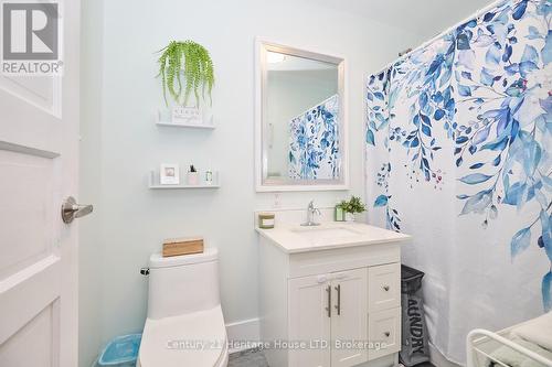 15 Colborne Street, Thorold (557 - Thorold Downtown), ON - Indoor Photo Showing Bathroom