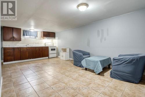 850 Danforth Road, Toronto, ON - Indoor Photo Showing Kitchen