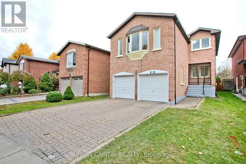 57 Belvedere Crescent, Richmond Hill, ON - Outdoor