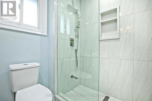 57 Belvedere Crescent, Richmond Hill, ON - Indoor Photo Showing Bathroom