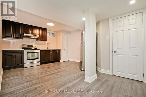 57 Belvedere Crescent, Richmond Hill, ON - Indoor Photo Showing Kitchen