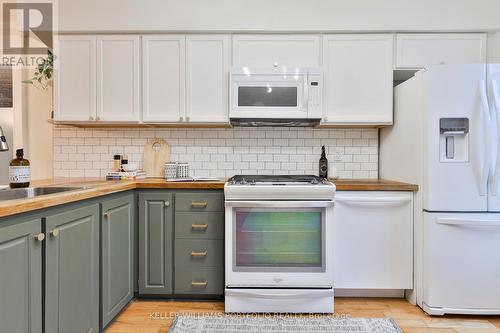 10 Westport Avenue, Toronto, ON - Indoor Photo Showing Kitchen