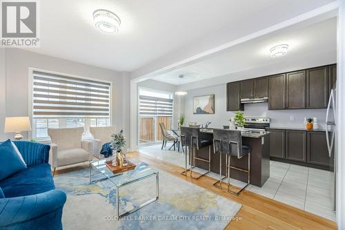 6 Clunburry Road, Brampton, ON - Indoor Photo Showing Living Room