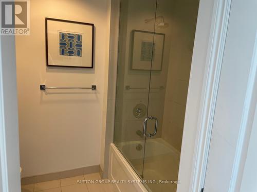 1507 - 80 Marine Parade Drive, Toronto, ON - Indoor Photo Showing Bathroom