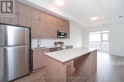 603 - 480 Gordon Krantz Avenue, Milton, ON - Indoor Photo Showing Kitchen