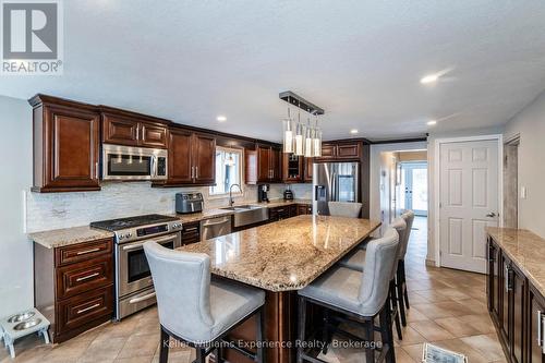 149 Main Street, Penetanguishene, ON - Indoor Photo Showing Kitchen With Double Sink