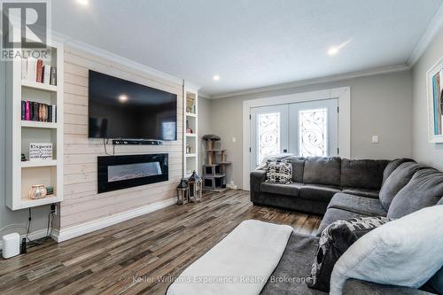 149 Main Street, Penetanguishene, ON - Indoor Photo Showing Living Room With Fireplace