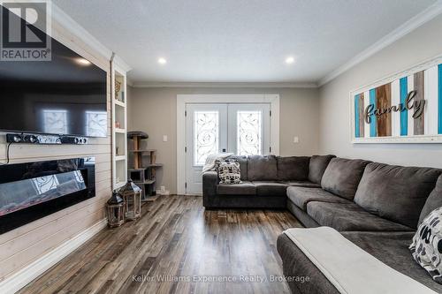 149 Main Street, Penetanguishene, ON - Indoor Photo Showing Living Room With Fireplace