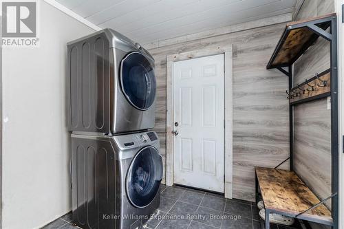 149 Main Street, Penetanguishene, ON - Indoor Photo Showing Laundry Room