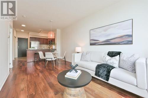 305 - 3504 Hurontario Street, Mississauga, ON - Indoor Photo Showing Living Room