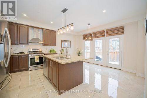 34 Point Reyes Terrace, Brampton, ON - Indoor Photo Showing Kitchen With Double Sink With Upgraded Kitchen