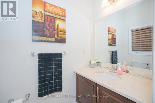 34 Point Reyes Terrace, Brampton, ON - Indoor Photo Showing Bathroom