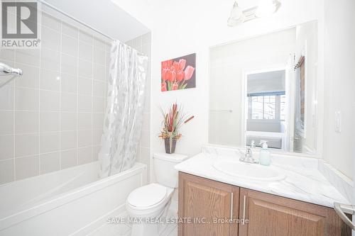 34 Point Reyes Terrace, Brampton, ON - Indoor Photo Showing Bathroom