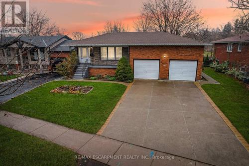 48 Debora Drive, Grimsby, ON - Outdoor With Facade