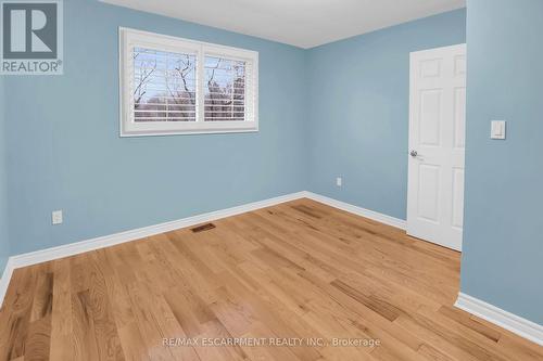 48 Debora Drive, Grimsby, ON - Indoor Photo Showing Other Room