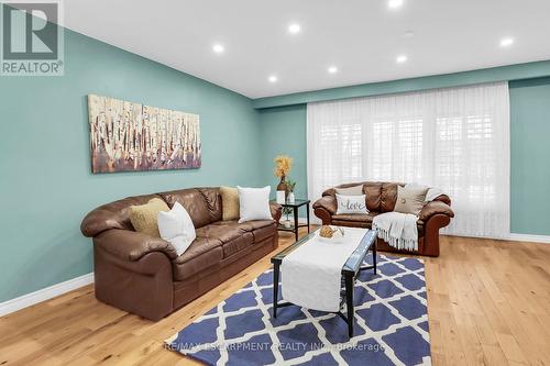 48 Debora Drive, Grimsby, ON - Indoor Photo Showing Living Room