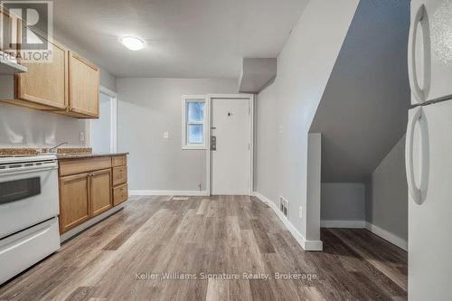 13 Westinghouse Avenue, Hamilton (Gibson), ON - Indoor Photo Showing Kitchen