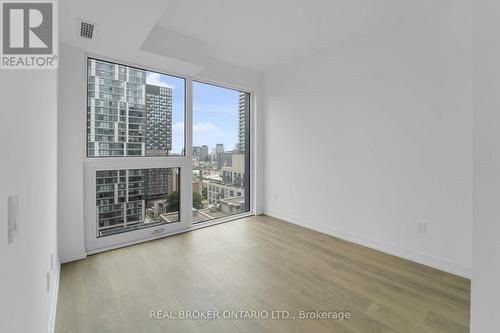 1802 - 82 Dalhousie Street, Toronto, ON - Indoor Photo Showing Other Room