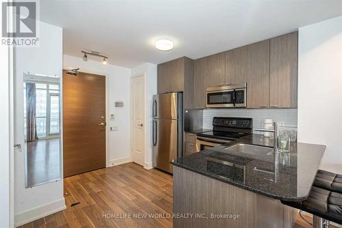 2712 - 23 Sheppard Avenue E, Toronto, ON - Indoor Photo Showing Kitchen