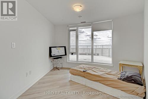 1018 - 2520 Eglinton Avenue W, Mississauga, ON - Indoor Photo Showing Other Room