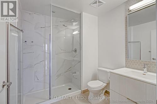 1018 - 2520 Eglinton Avenue W, Mississauga, ON - Indoor Photo Showing Bathroom