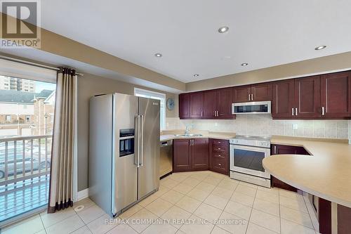 8 - 3030 Lakeshore Boulevard W, Toronto, ON - Indoor Photo Showing Kitchen With Stainless Steel Kitchen