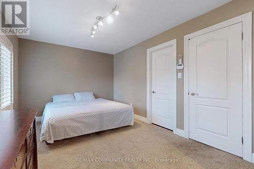 8 - 3030 Lakeshore Boulevard W, Toronto, ON - Indoor Photo Showing Bedroom