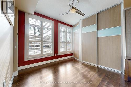 8 - 3030 Lakeshore Boulevard W, Toronto, ON - Indoor Photo Showing Other Room