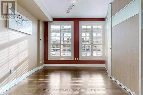 8 - 3030 Lakeshore Boulevard W, Toronto, ON - Indoor Photo Showing Other Room