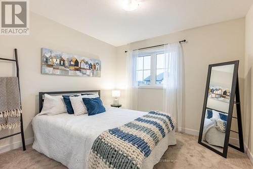 48 Hawick Crescent, Haldimand, ON - Indoor Photo Showing Bedroom