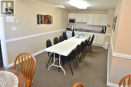 204 122 Government Road Ne, Weyburn, SK - Indoor Photo Showing Dining Room