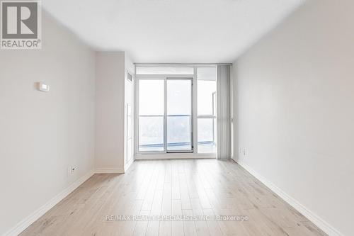 1902 - 35 Hollywood Avenue, Toronto, ON - Indoor Photo Showing Other Room