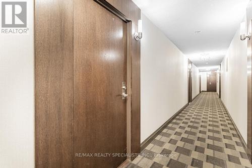 1902 - 35 Hollywood Avenue, Toronto, ON - Indoor Photo Showing Other Room