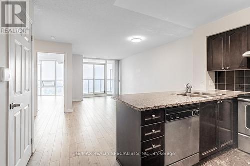 1902 - 35 Hollywood Avenue, Toronto, ON - Indoor Photo Showing Kitchen With Stainless Steel Kitchen With Double Sink