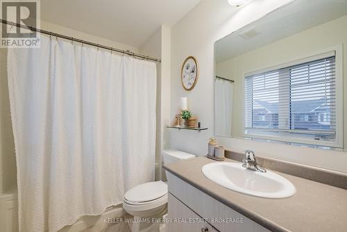 34 Littlebeck Crescent, Whitby, ON - Indoor Photo Showing Bathroom