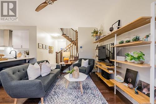 34 Littlebeck Crescent, Whitby, ON - Indoor Photo Showing Living Room