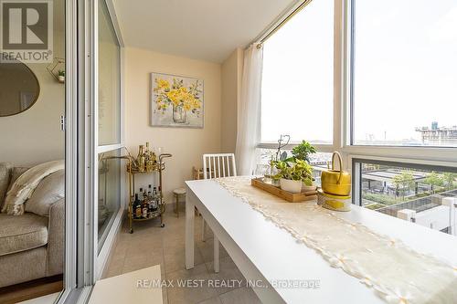 901 - 9085 Jane Street, Vaughan, ON - Indoor